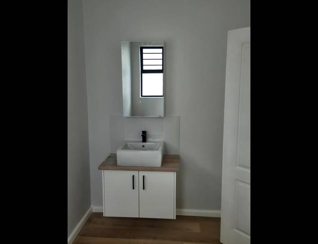 3 bed property to rent in LANGERUG